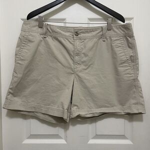 Eddie Bauer Khaki Shorts Chinos Beige 5" Inseam Flat Front‎ Women's Size 18